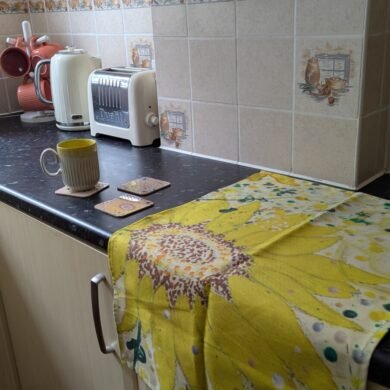 golden sunflower tea towel